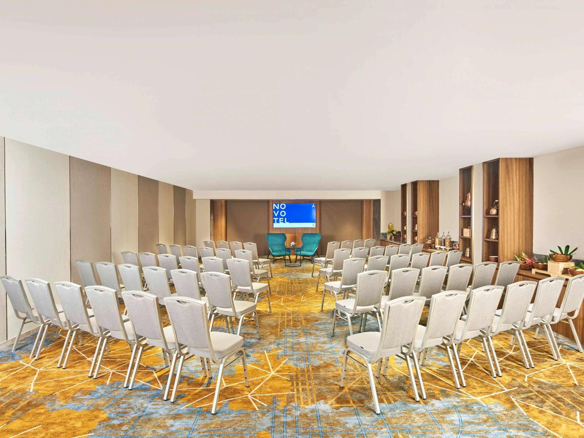 Novotel Mumbai International Airport Zewnętrze zdjęcie